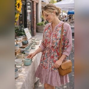 NWT Davi & Dani Floral and Striped Dress Size Medium